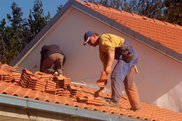 Roof repair on Simi Valley house